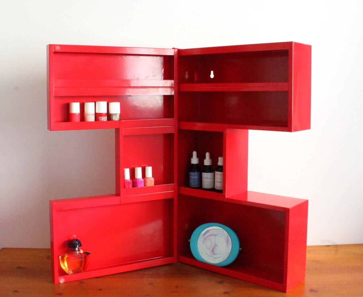 Vintage Armoire à pharmacie en métal Atran Ikea