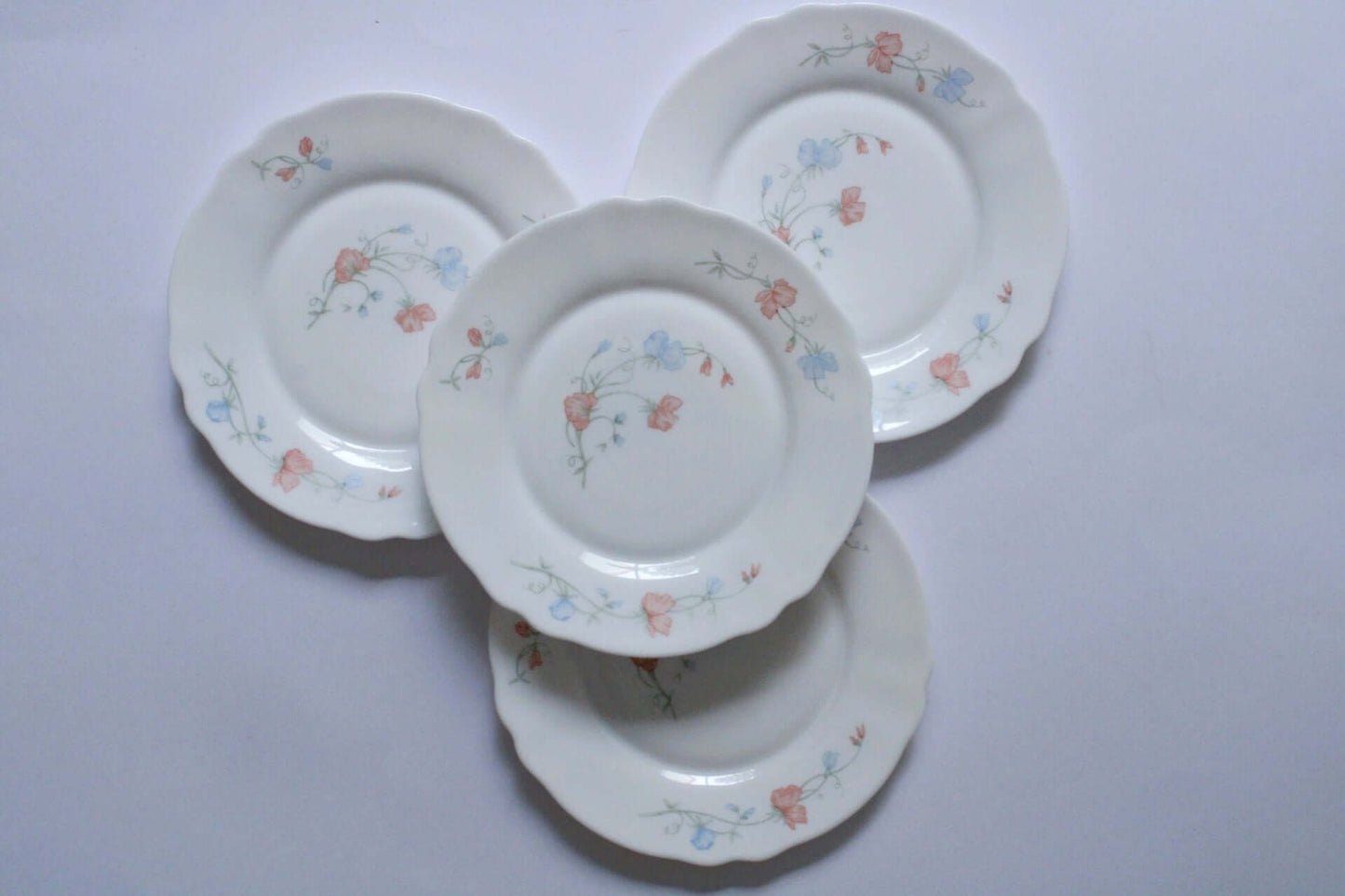 Vintage Assiettes à dessert Arcopal motif Pois de senteur