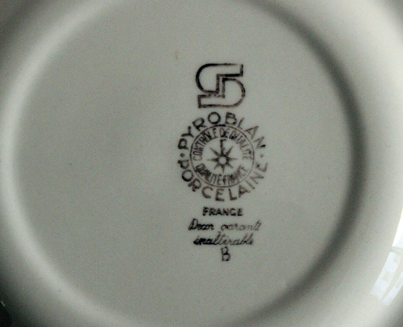 Vintage Assiettes à dessert porcelaine Pyroblan Sarreguemines