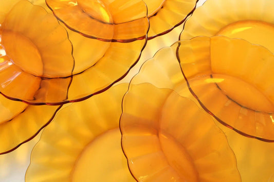 Vintage Assiettes à dessert en verre ambré