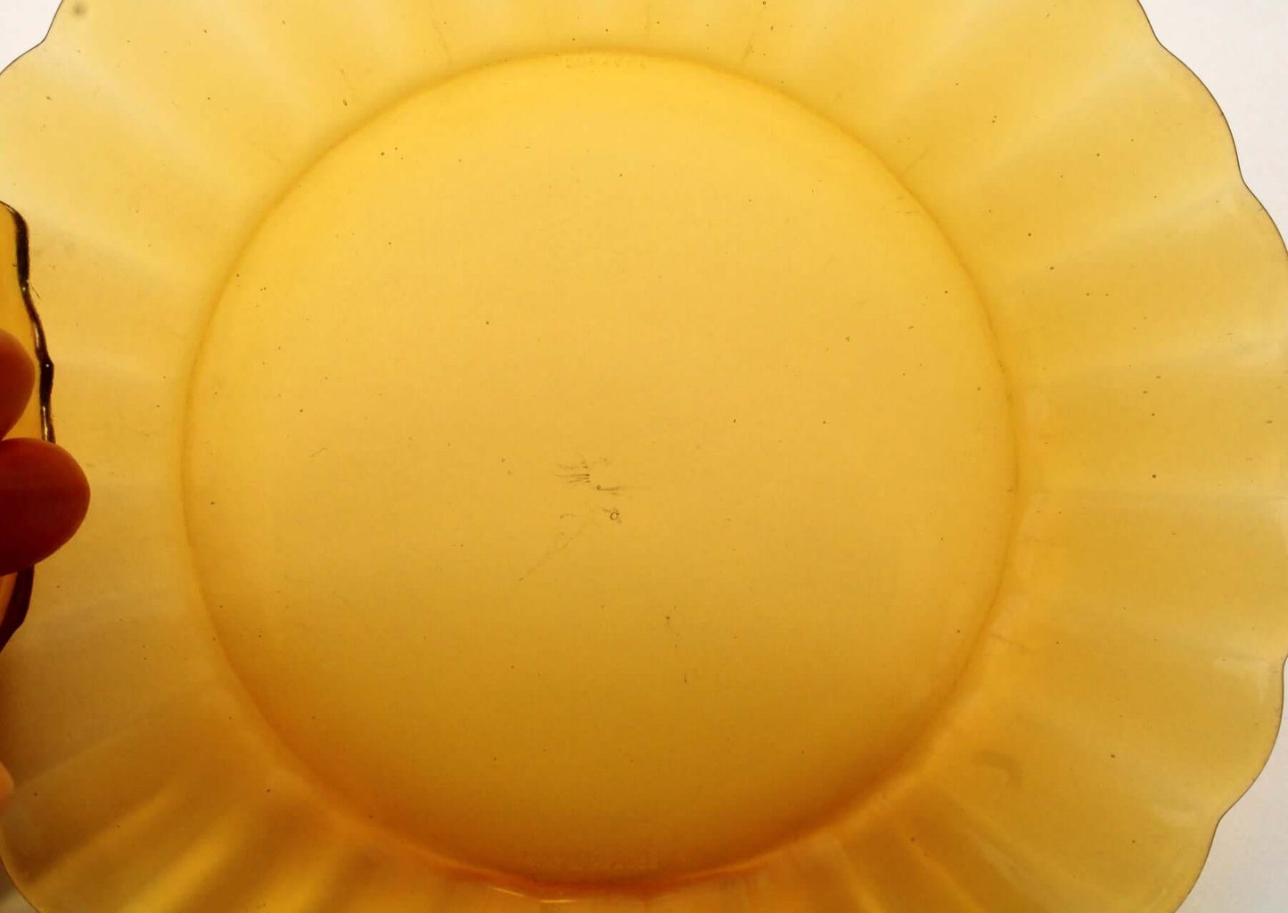 Vintage Assiettes à dessert en verre ambré