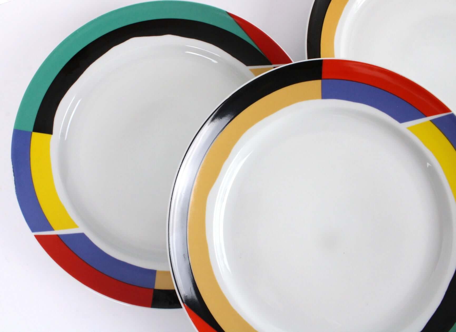 Assiettes plates Habitat décor coloré