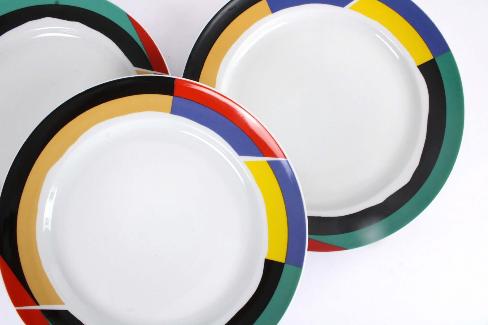 Assiettes plates Habitat décor coloré