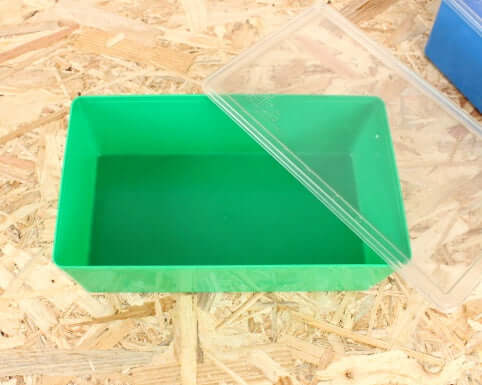 Anciennes boîtes à biscottes Prior