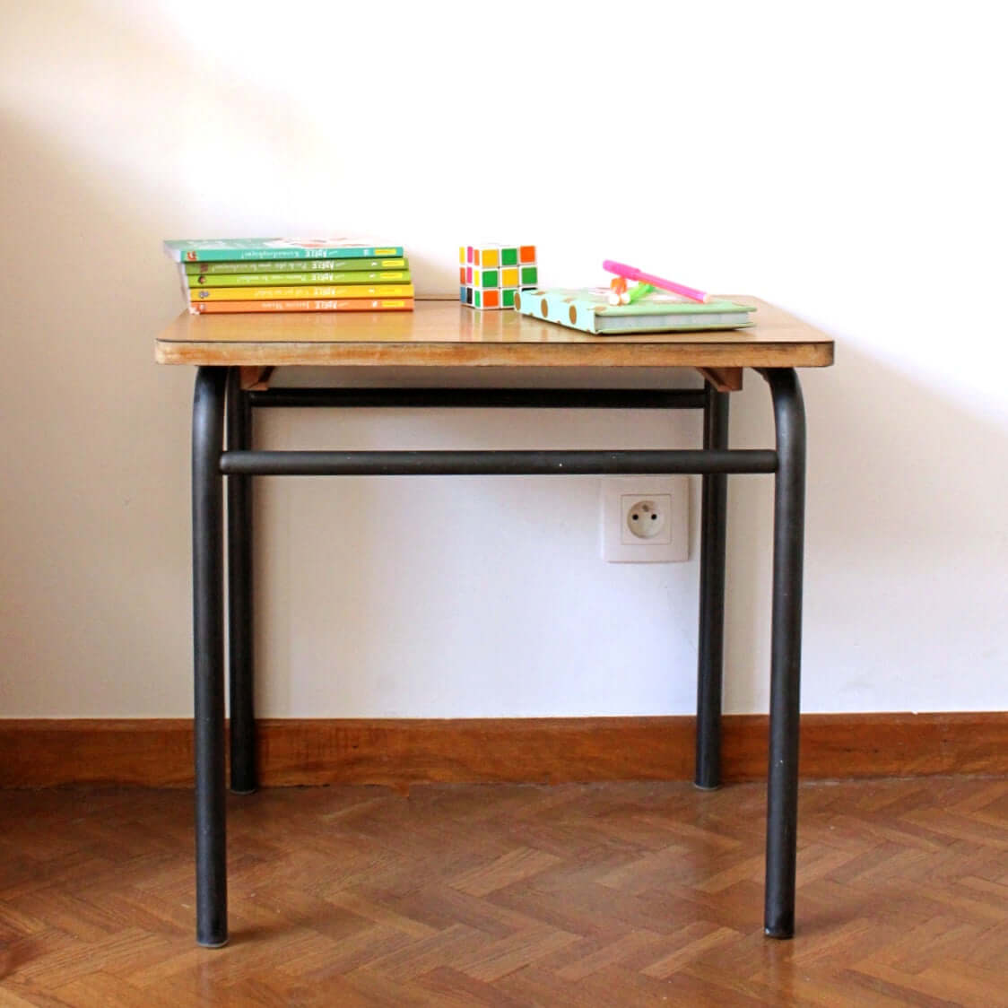 Bureau d'écolier vintage