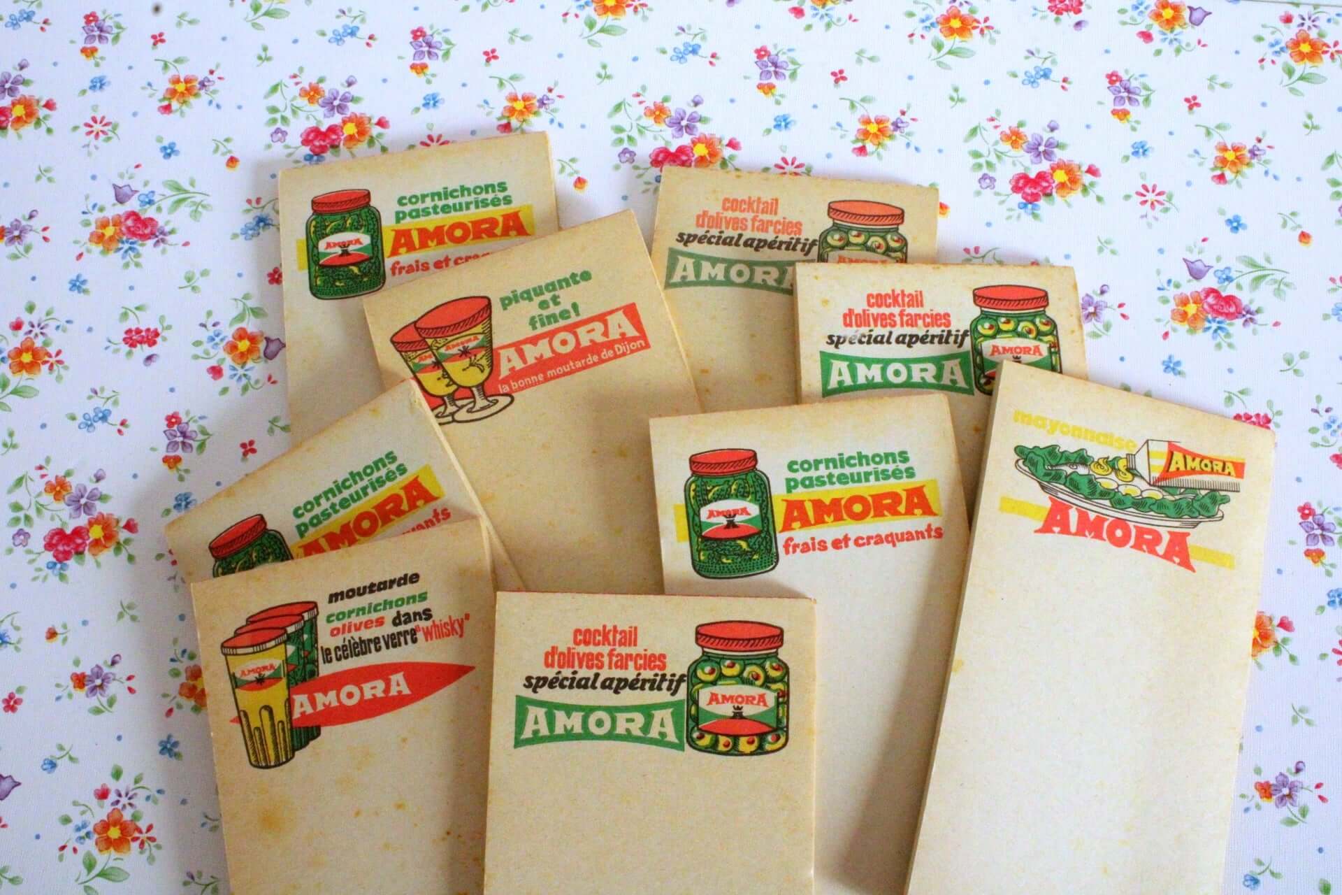 Anciens bloc-notes publicitaires Amora