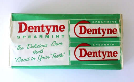 Paquets de chewing-gum Dentyne