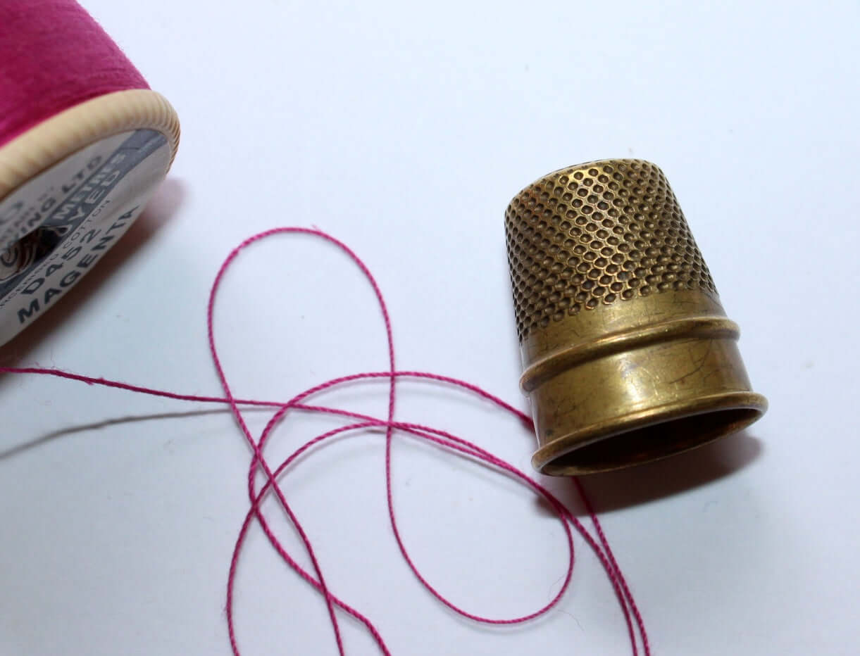 Dés à coudre anciens vintage