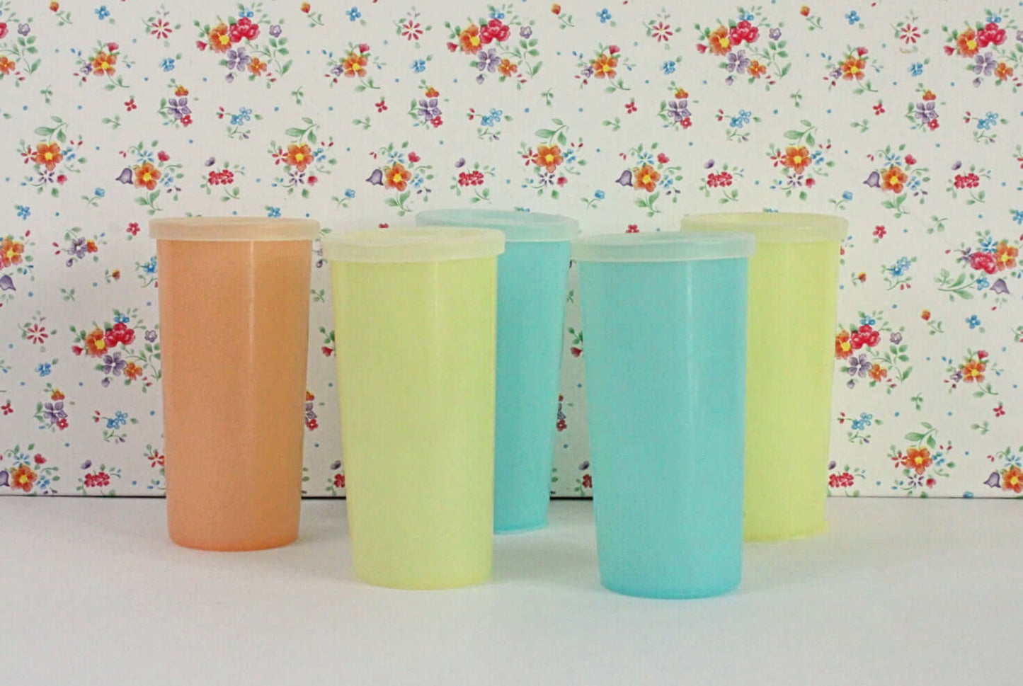 Vintage Gobelets Tupperware coloris pastel