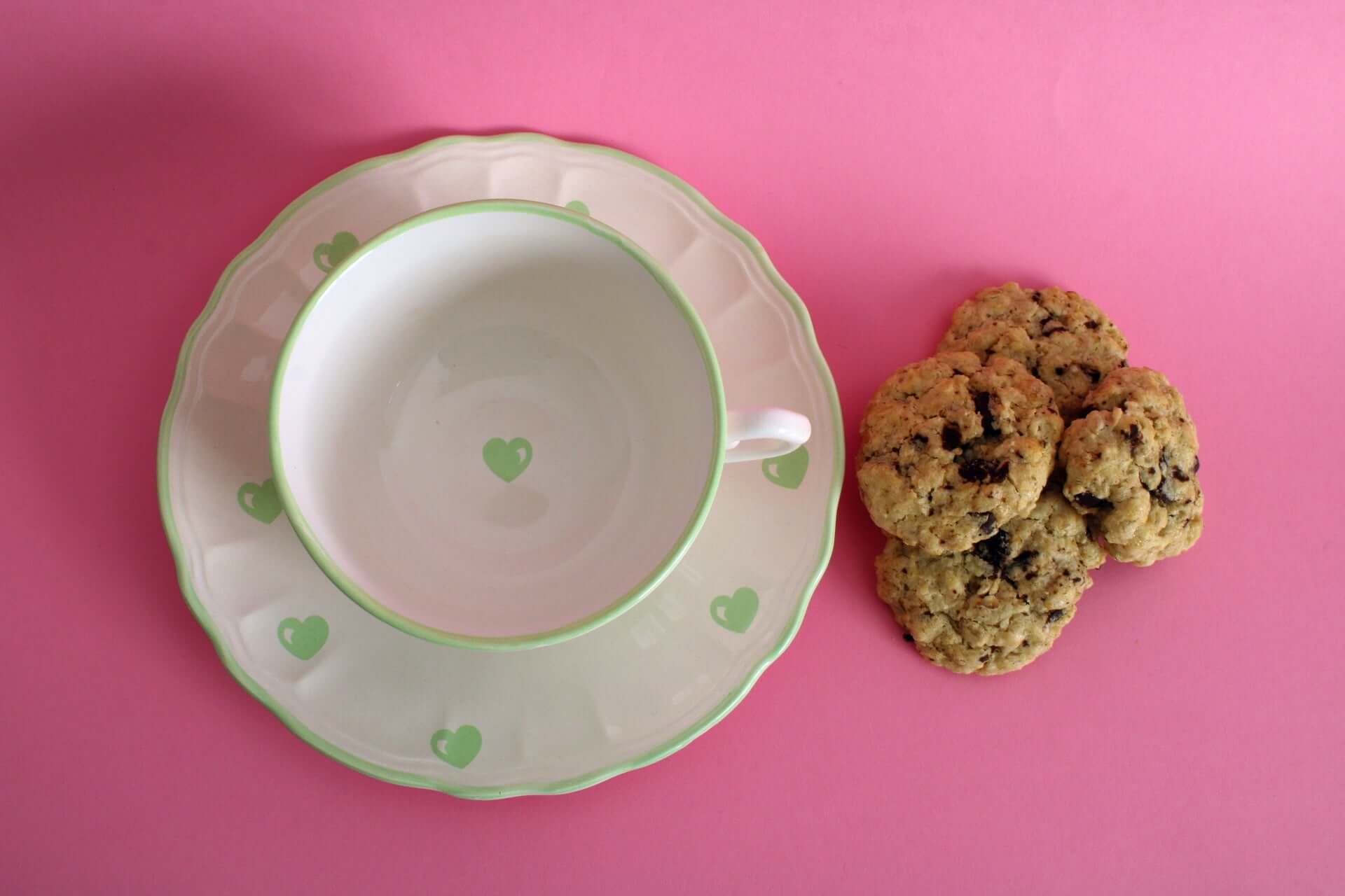 Vintage Grande tasse coeurs verts faïence de Salins