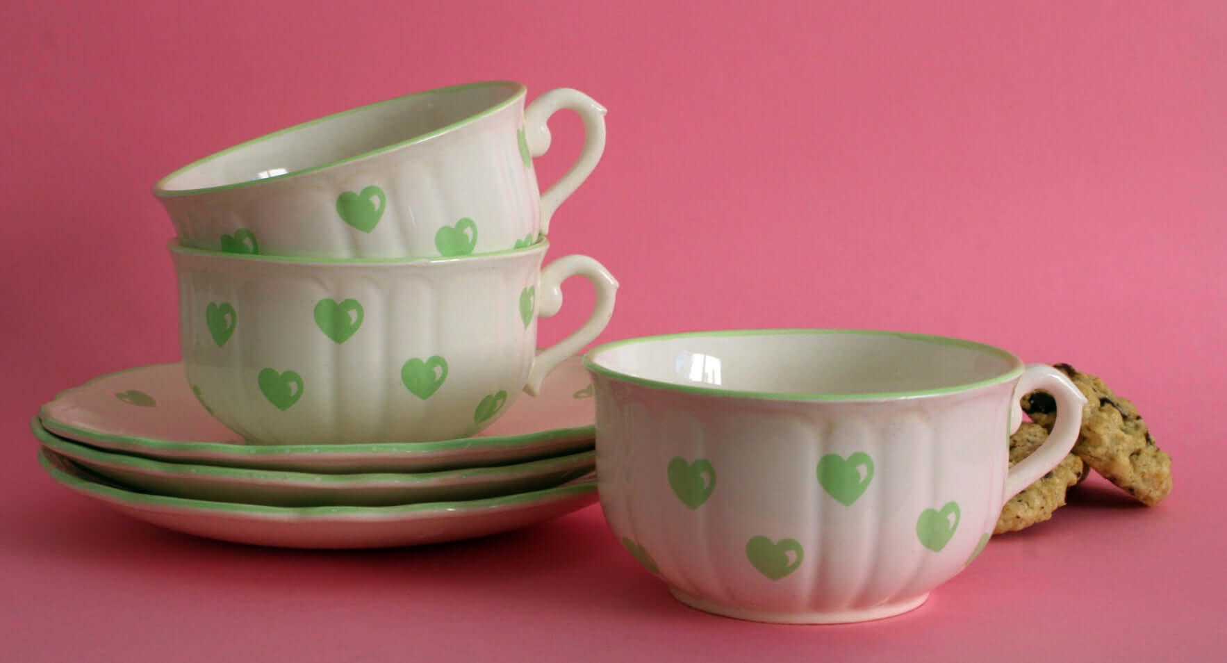 Vintage Grande tasse coeurs verts faïence de Salins