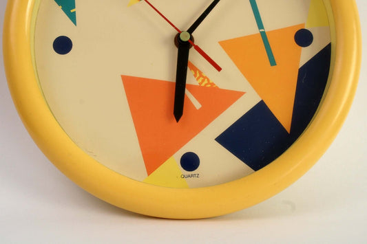 Vintage Horloge à quartz années 80 style Memphis