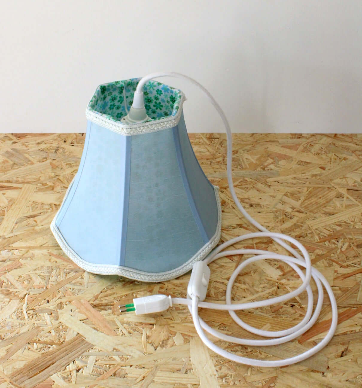 Lampe baladeuse abat-jour tissu bleu