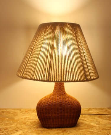 Grande lampe rotin et abat-jour tissé