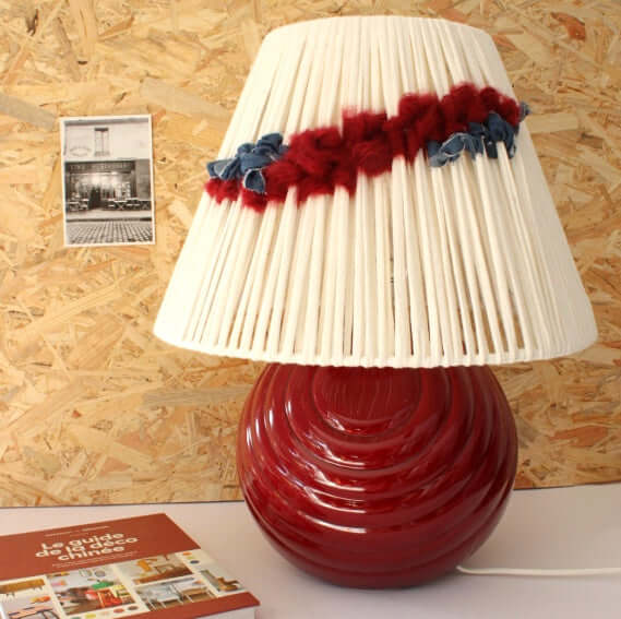Grande lampe pied boule abat-jour tissé