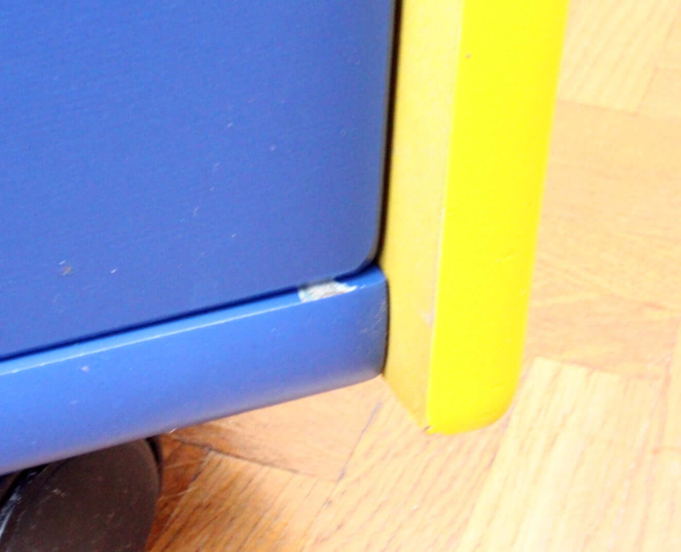 Vintage Meuble de rangement à tiroirs style années 80