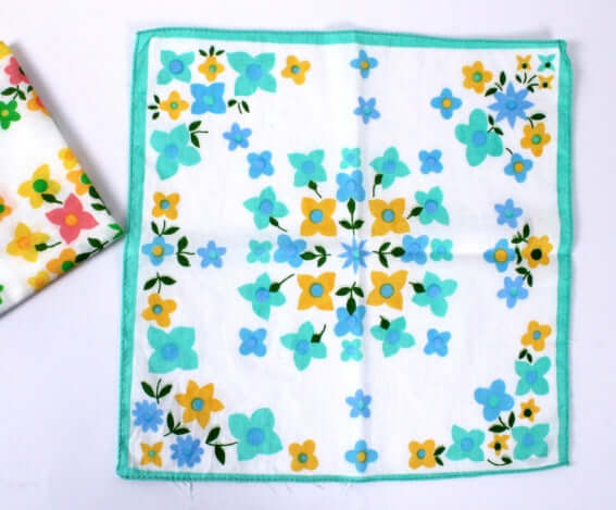 Mouchoirs en tissu vintages