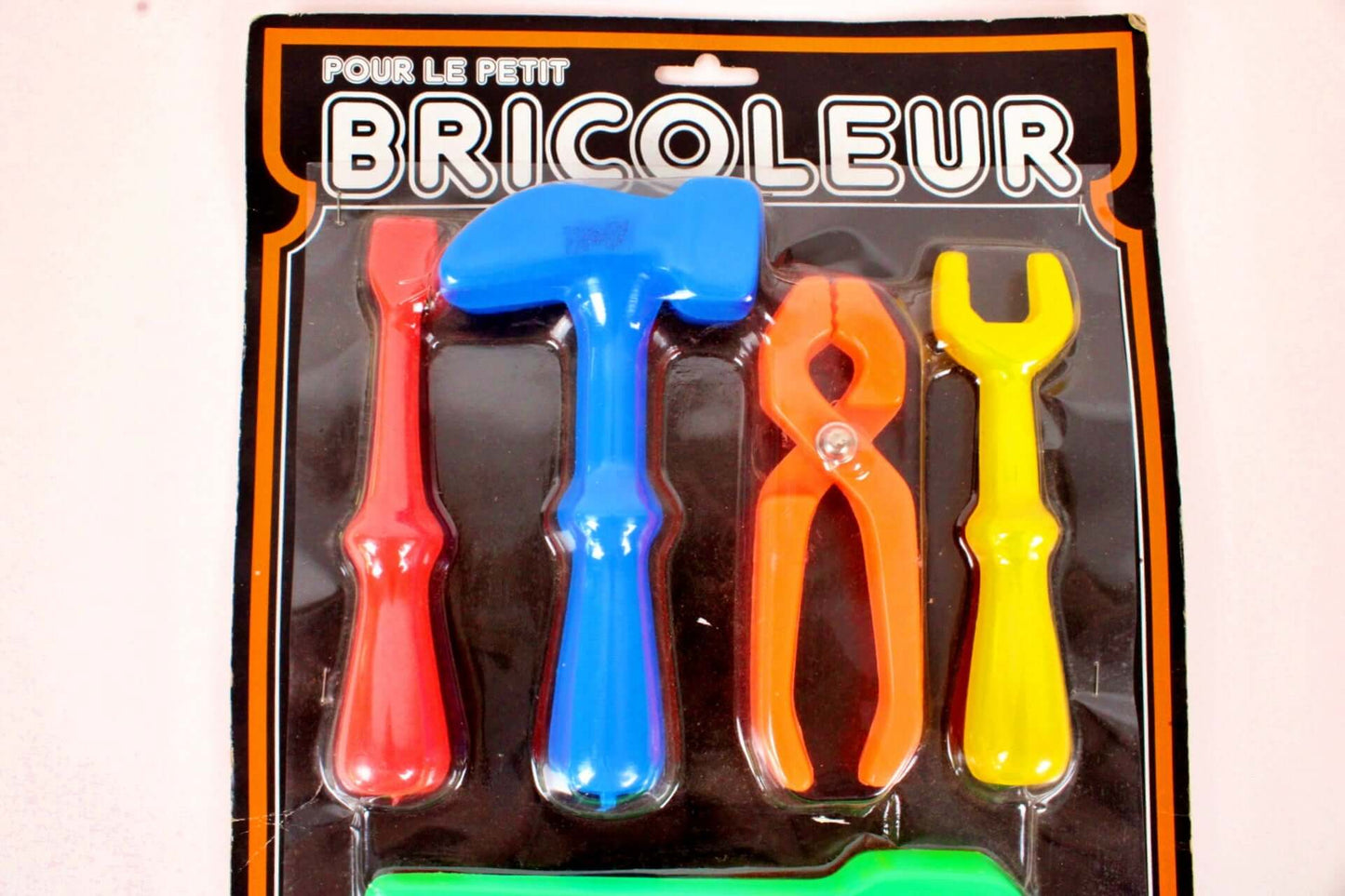 Panoplie pour le petit bricoleur vintage