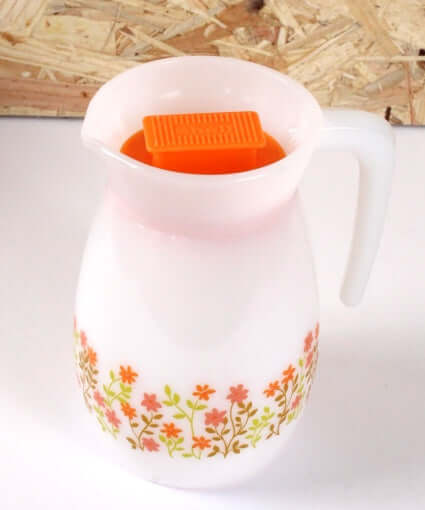 Petit pichet vintage Arcopal Shell