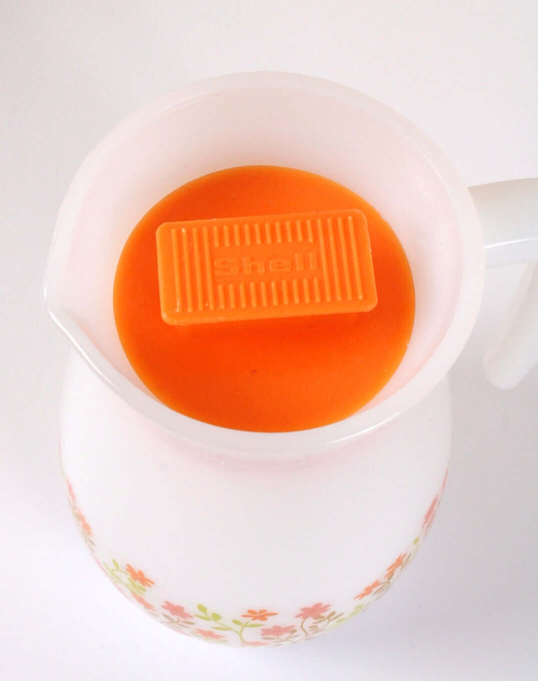 Petit pichet vintage Arcopal Shell