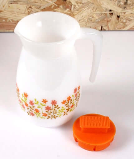 Petit pichet vintage Arcopal Shell