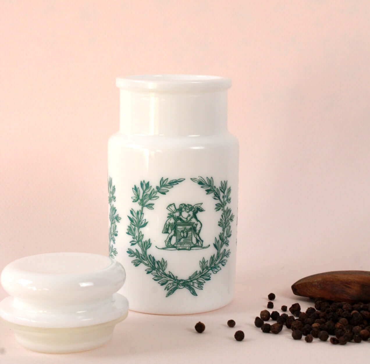 Petit pot en opaline vintage