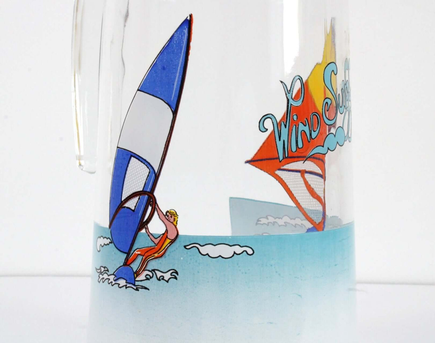 Vintage Pichet en verre kitsch Windsurf