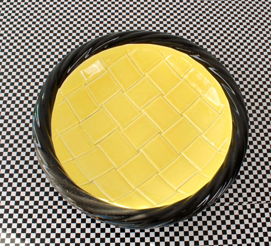 Grand plat creux jaune et noir Salins