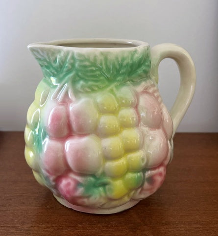 Pot à lait en barbotine