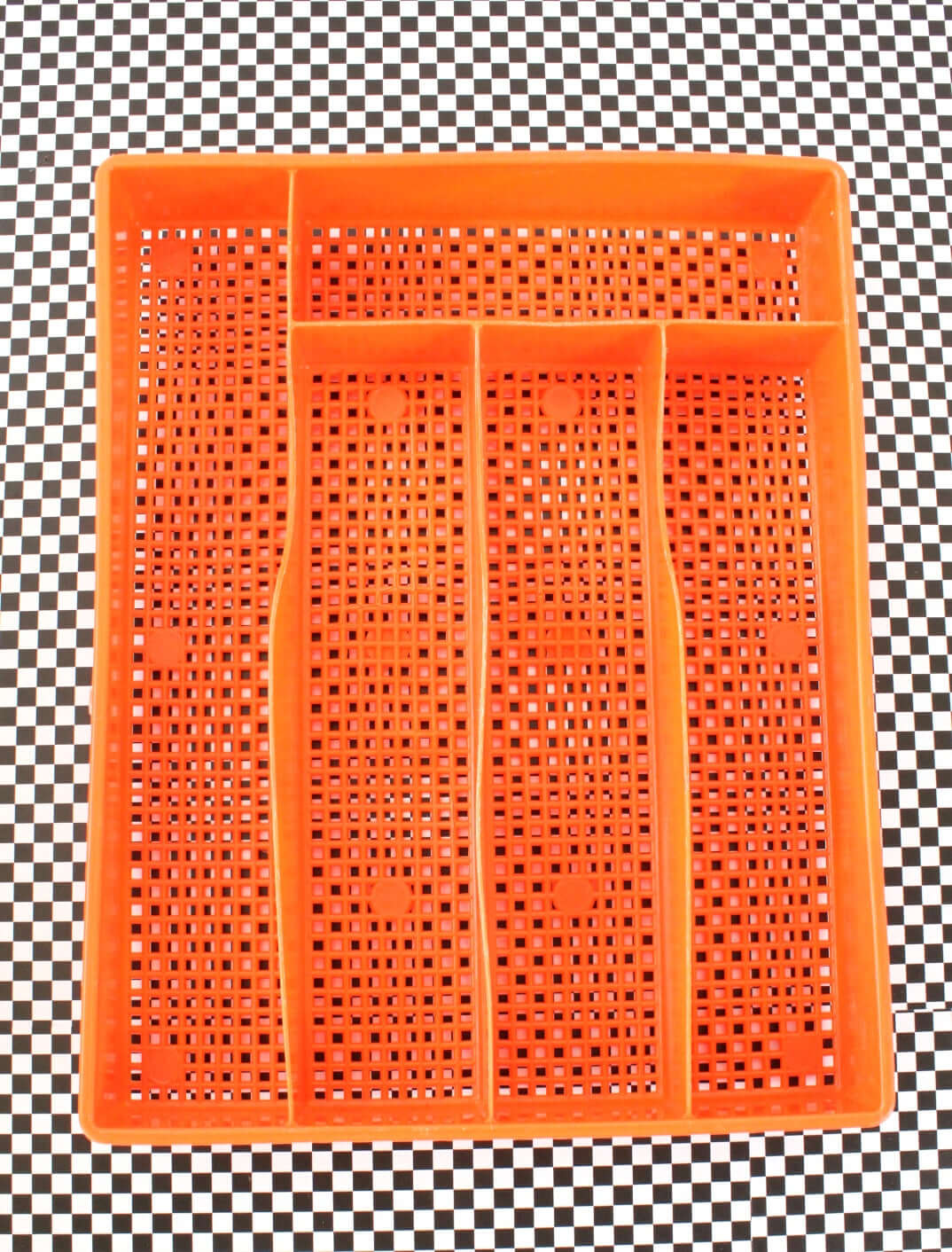 Range-couverts en plastique colorés