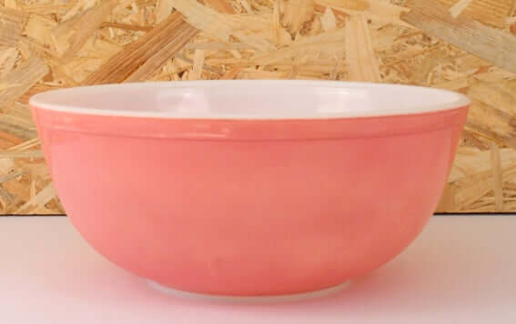 Saladier Pyrex rose made in USA