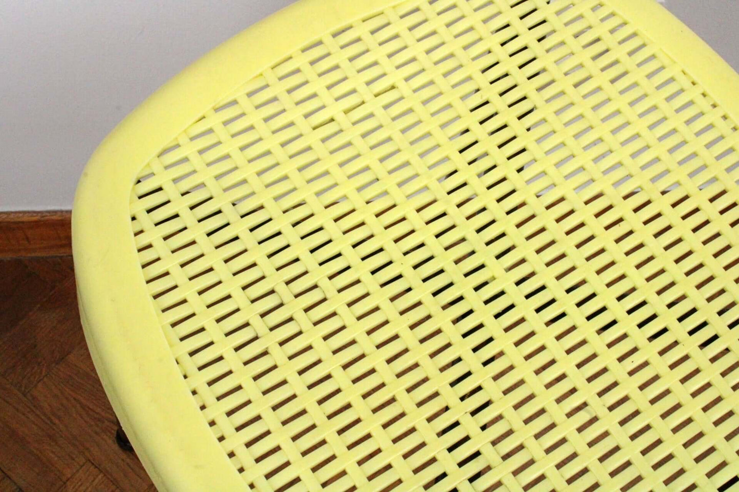 Vintage Tabouret vintage Grosfillex assise jaune