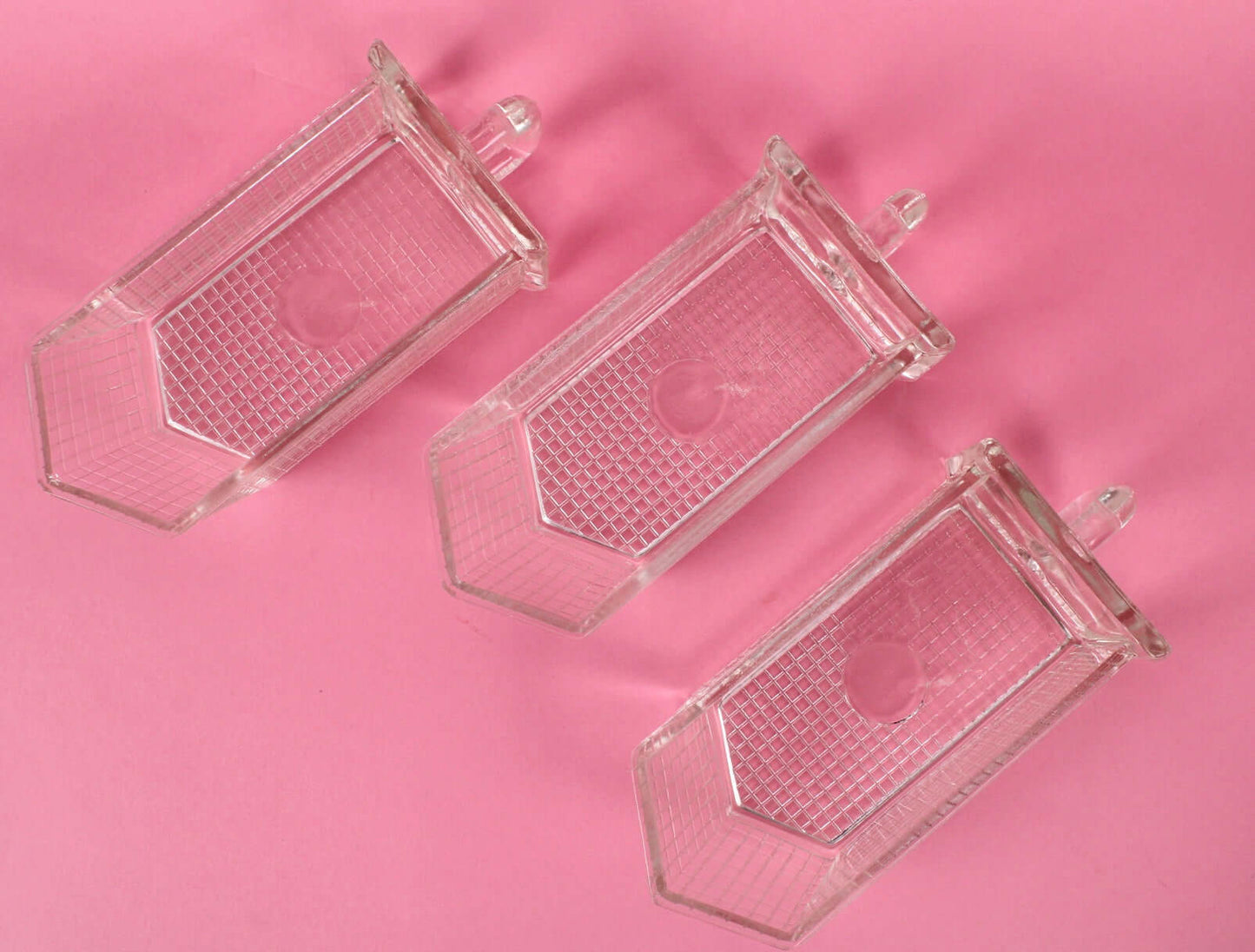 Tiroirs à épices vintages en verre