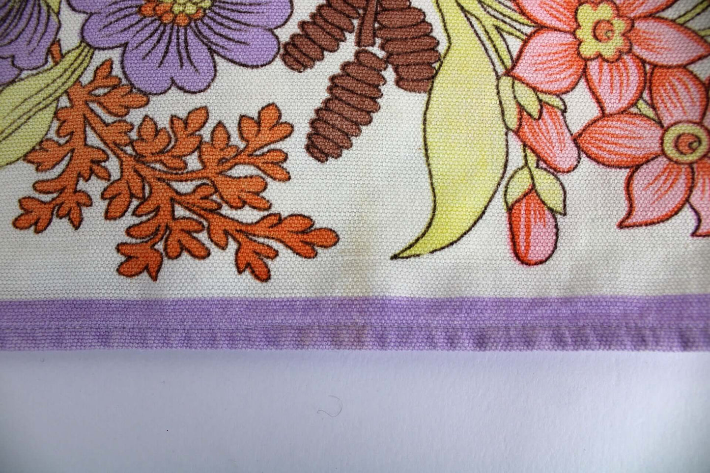 Vintage Grand torchon fleurs colorées Bassetti