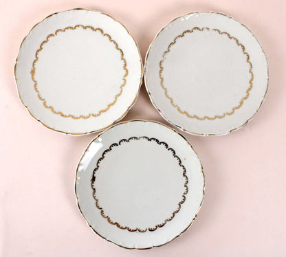 Petites assiettes à dessert en porcelaine