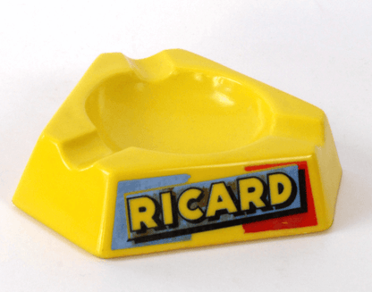 Cendrier Ricard Triangle Jaune en Opale – Design Vintage et Publicité Rétro