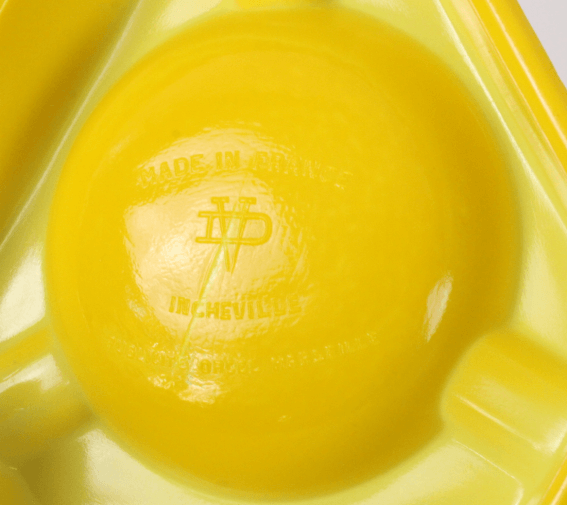 Cendrier Ricard Triangle Jaune en Opale – Design Vintage et Publicité Rétro