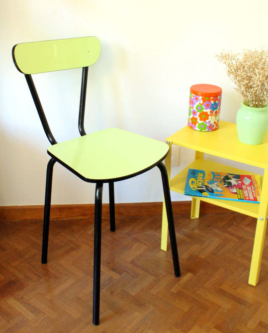 Chaise en formica vert d'eau