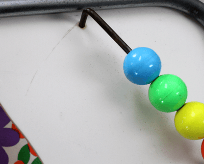 Chaise haute vintage pour poupée