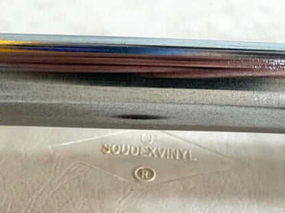 Chaise pétale en skaï blanc Soudexvinyl