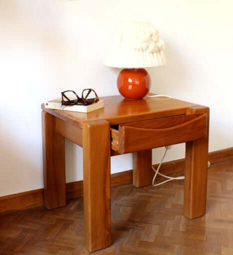 Table de chevet attribuée à Maison Regain