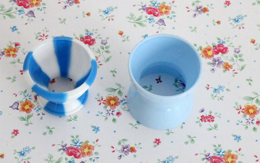 Vintage Duo de coquetiers bleus vintages