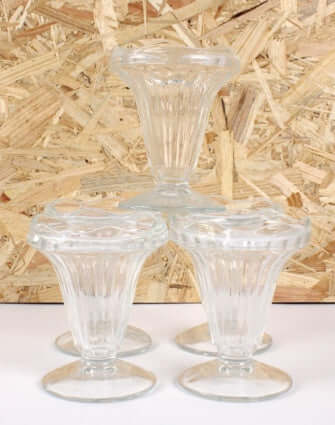 Coupes à glace en verre transparent