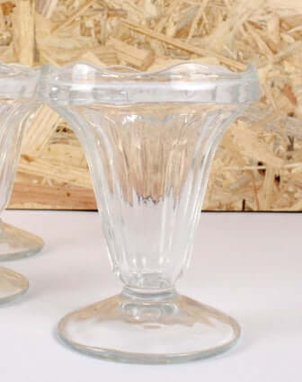 Coupes à glace en verre transparent