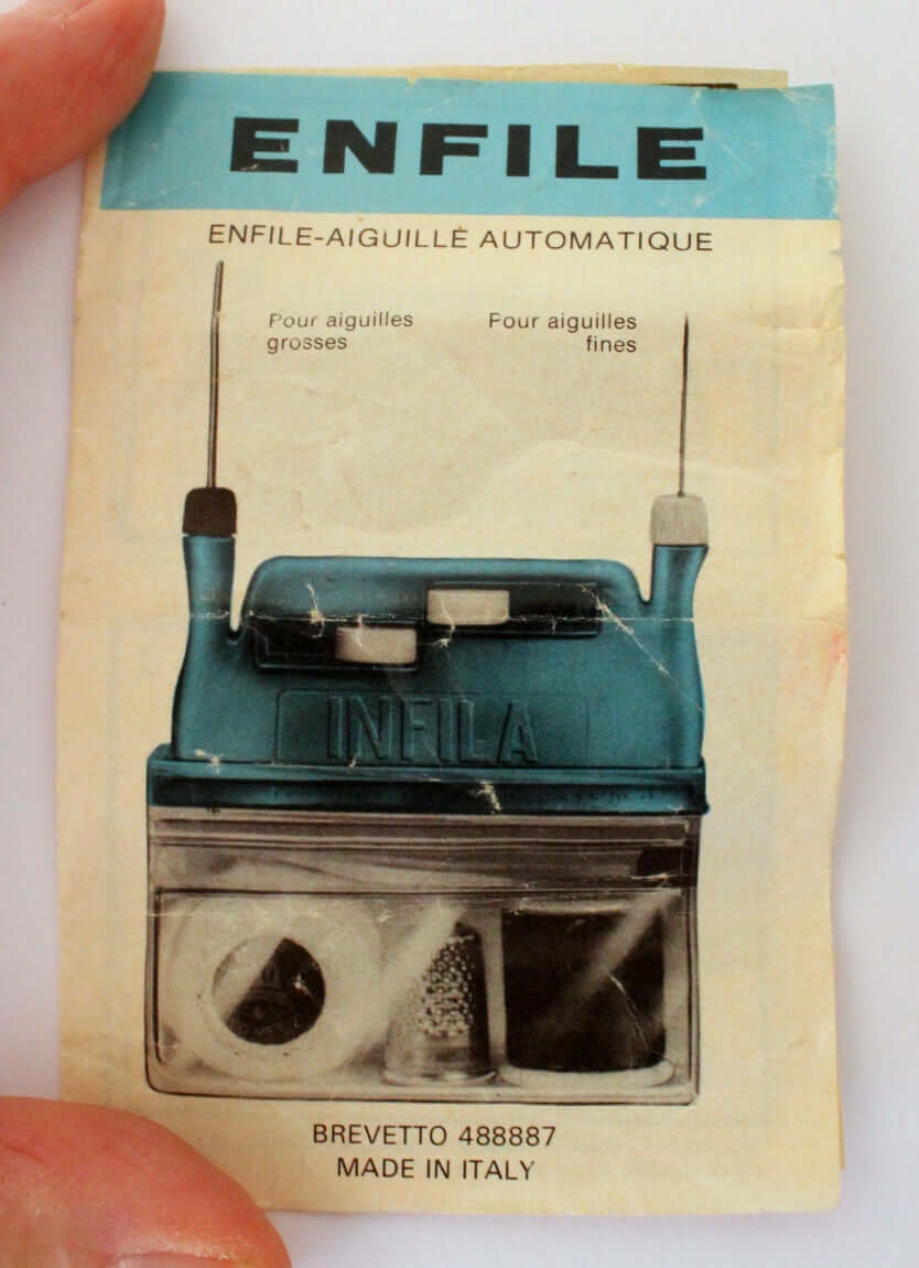 Ancien enfile aiguille automatique Infila vintage