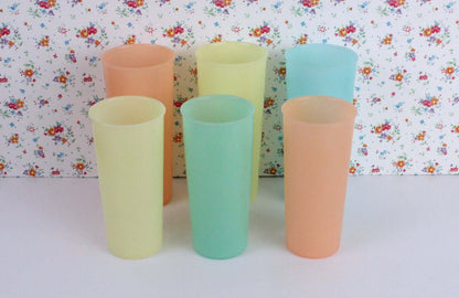 Vintage Gobelets Tupperware grand format coloris pastel