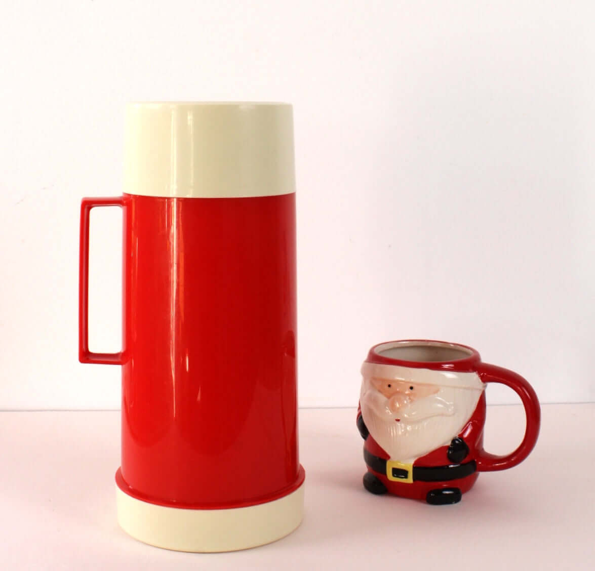 Grand Thermos en plastique vintage 
