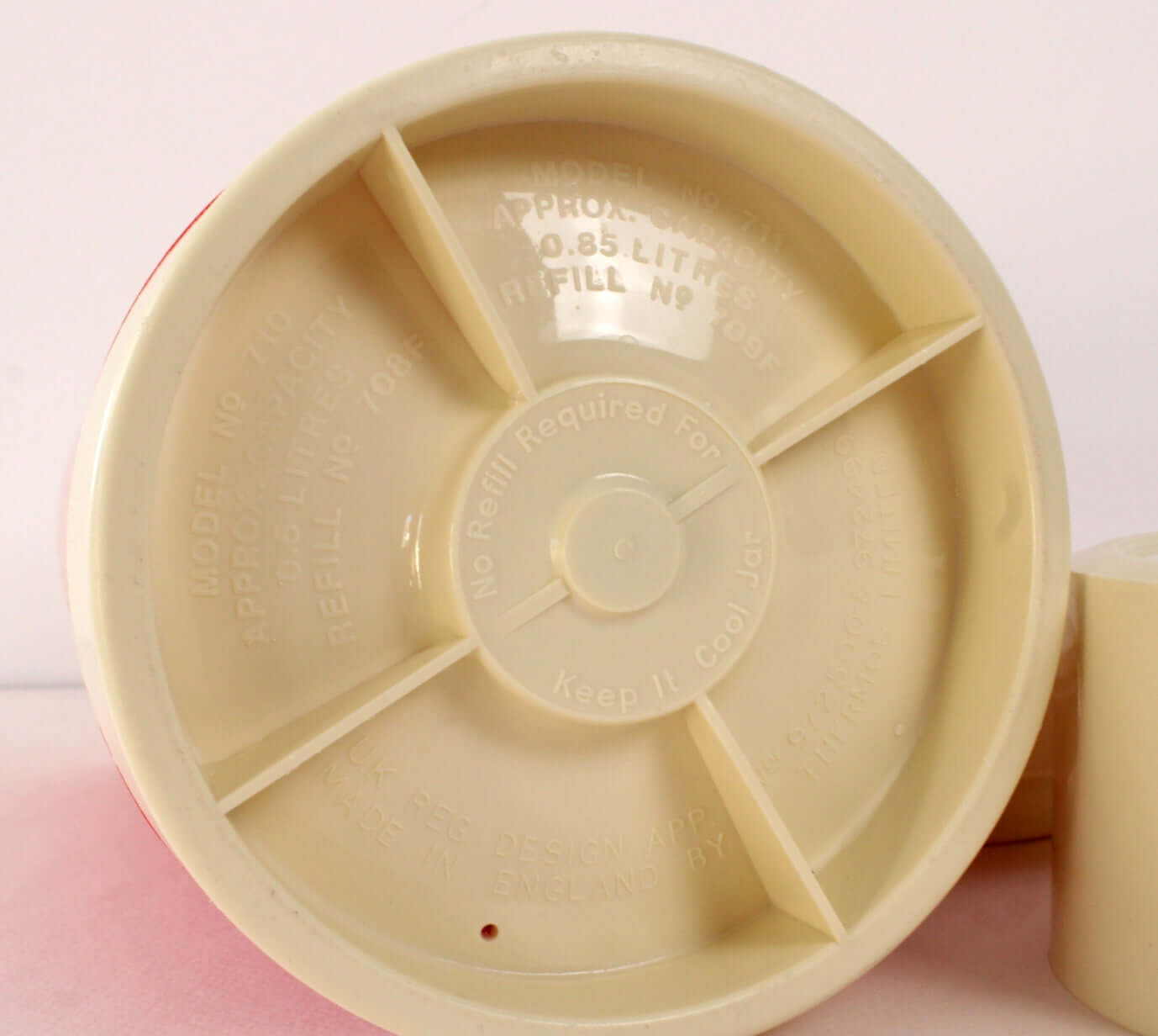 Grand Thermos en plastique vintage 