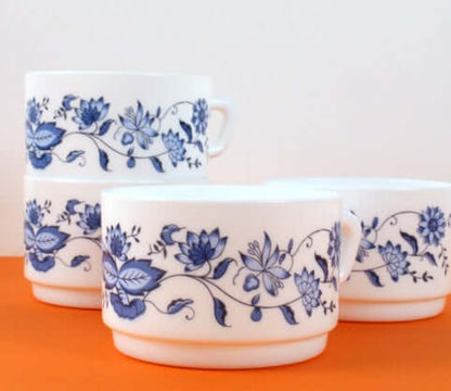 Grandes tasses Arcopal vintage motif Aster
