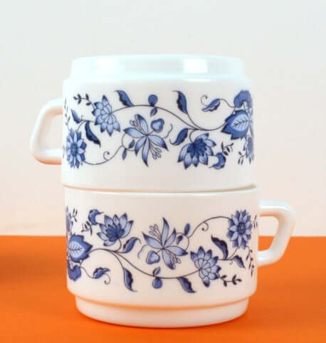 Grandes tasses Arcopal vintage motif Aster